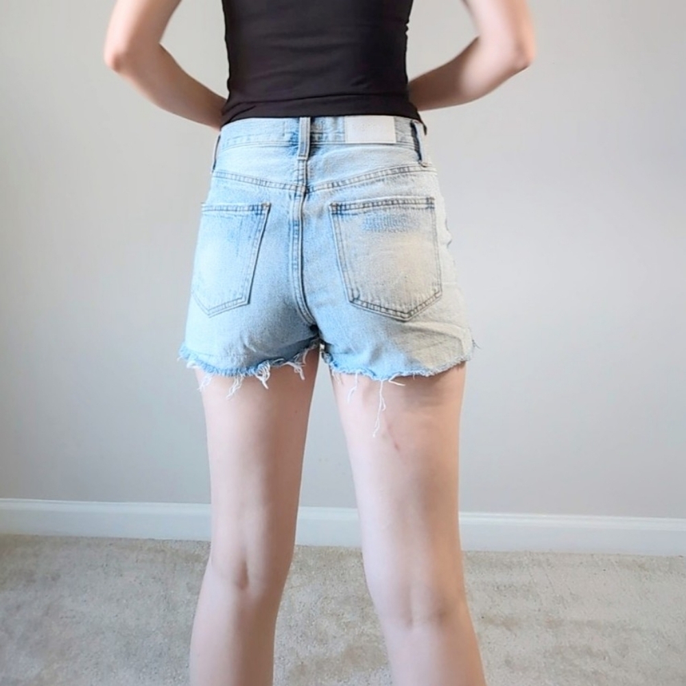 Pistola Kylee High Rise Cuffed Short Size 25